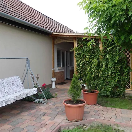 In - Balaton 35627 Siofok